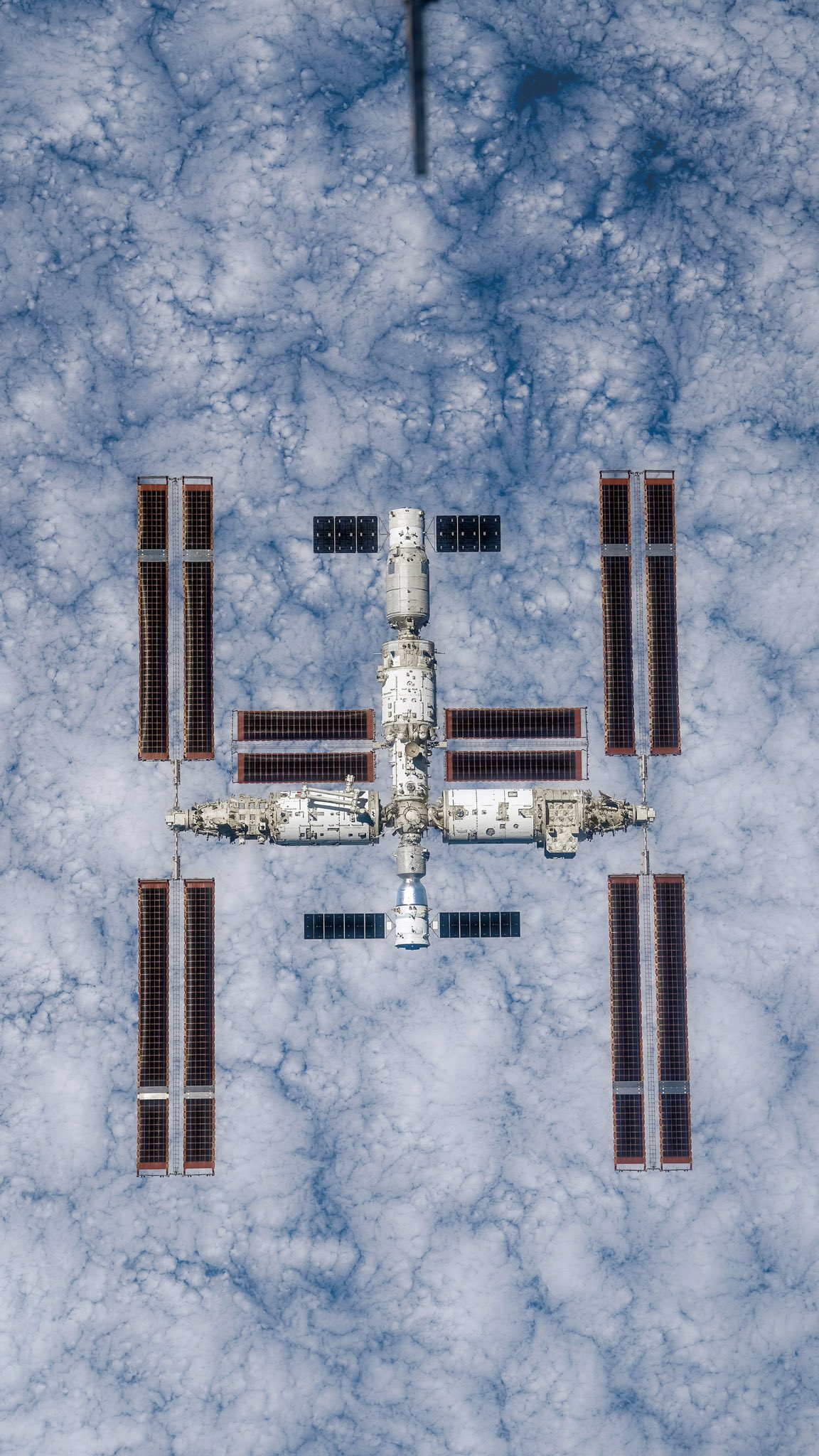Archivo jpg con la fotografía en grande de la estación espacial China