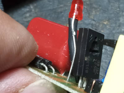 Archivo jpg donde se observa una foto y detalle del transistor sustituído
